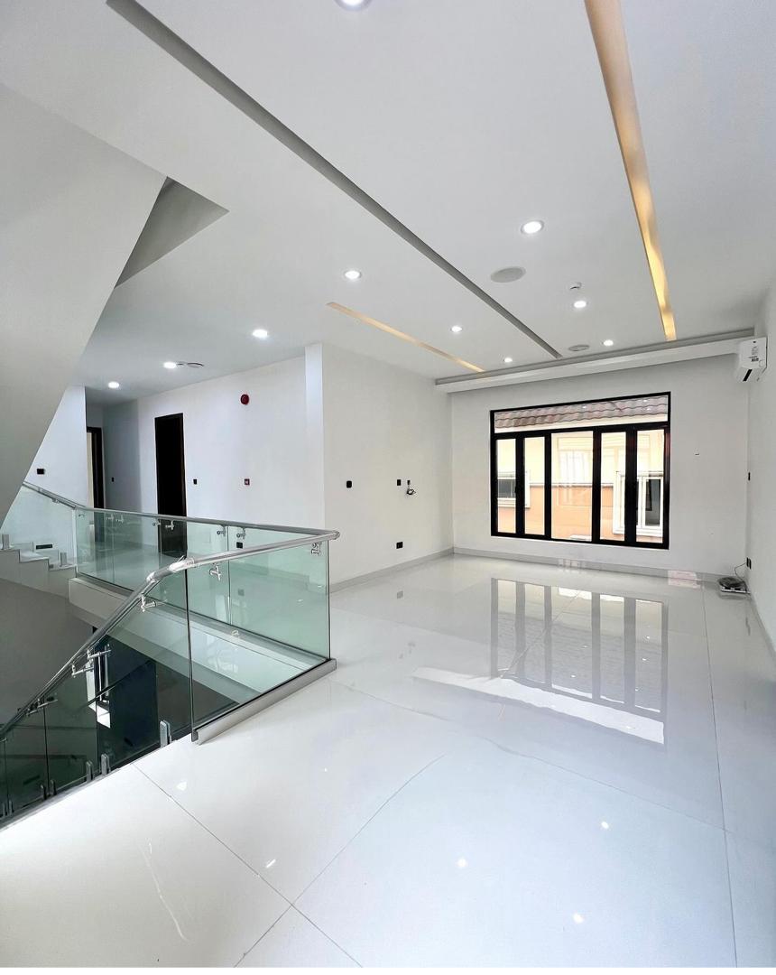 5 Bedroom Smart Duplex in Lekki 