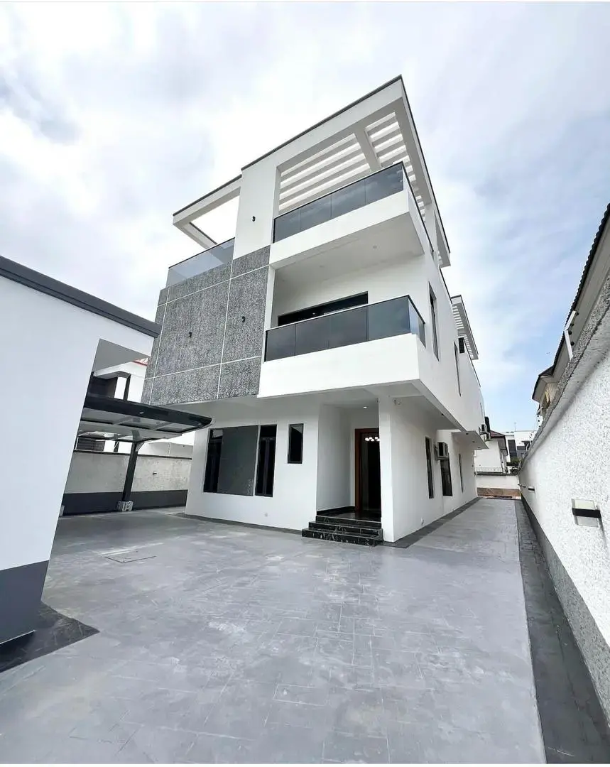5 Bedroom Smart Duplex in Lekki 